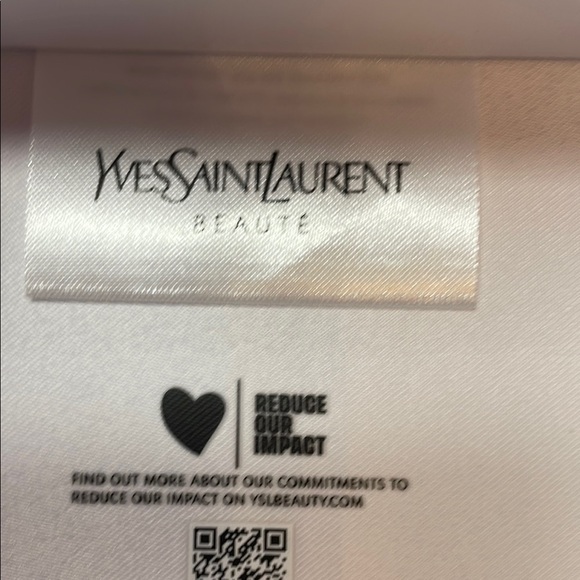 Yves Saint Laurent VIP White & Gold Vanity Box New! Pristine! - Picture 7 of 8